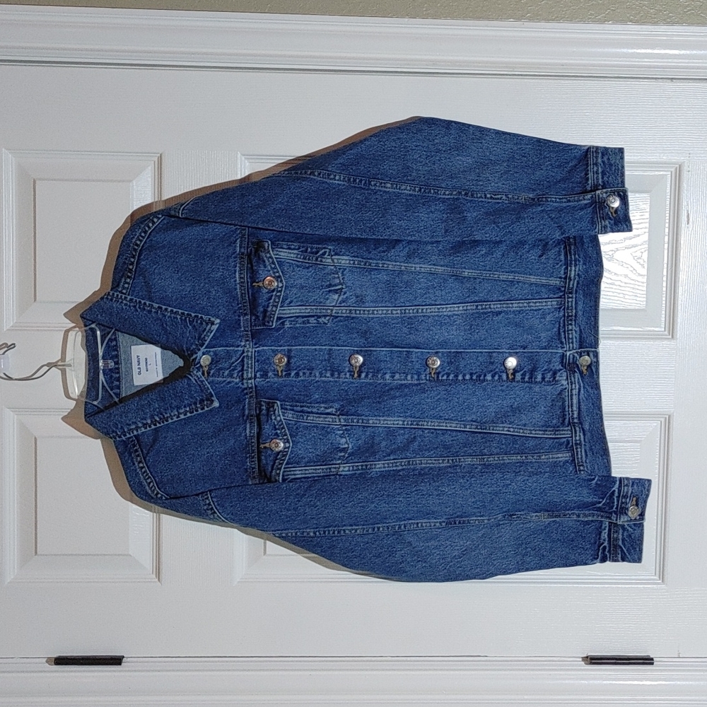 Old Navy Boyfriend fit jean jacket, size large